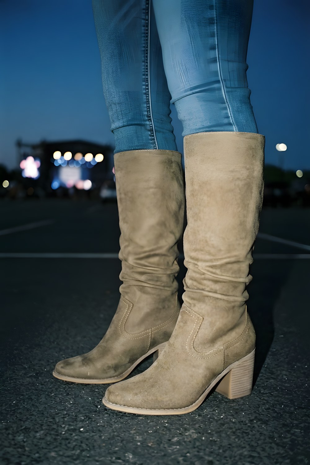 The slouchy boots for the first cold walk of the season